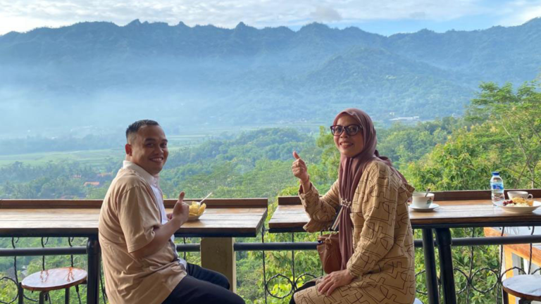 Eating together in Kedai Bukit Rhema