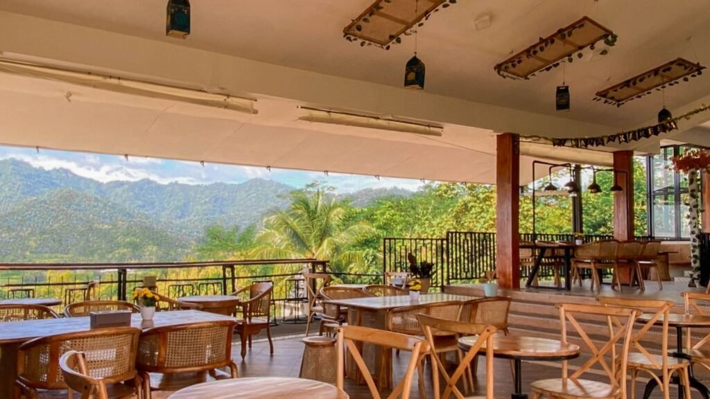 tempat makan di perbukitan