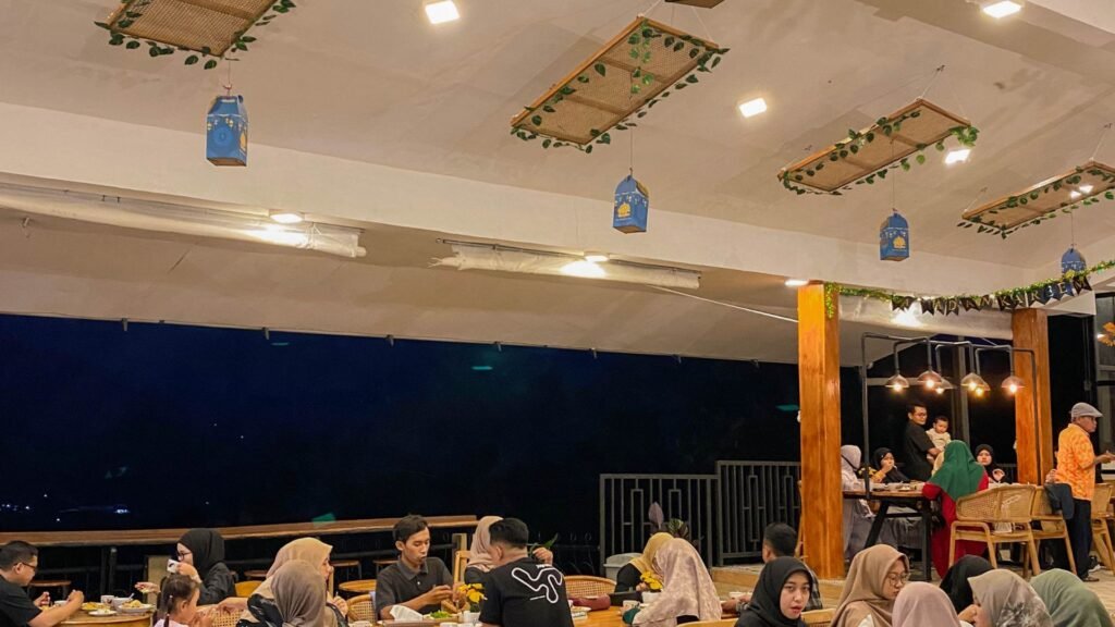 tempat makan malam borobudur