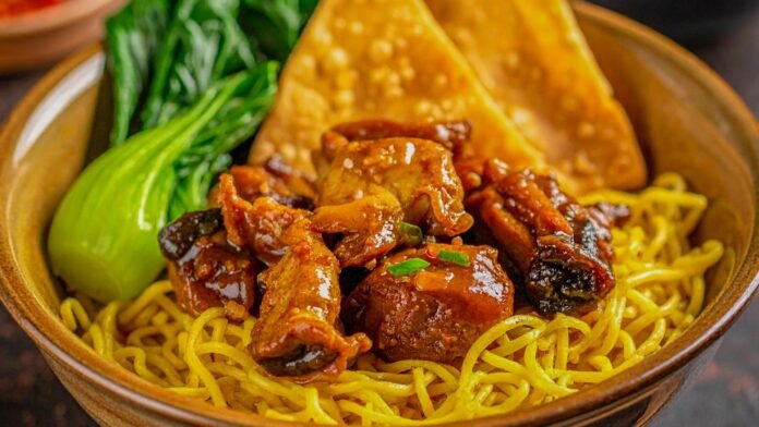 mie ayam bu tumini