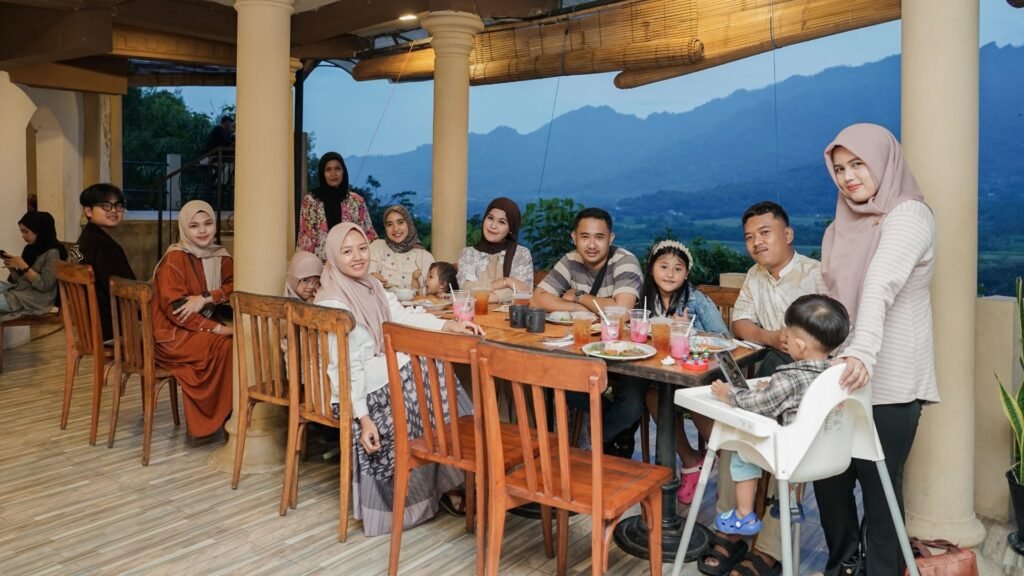 tempat makan keluarga saat lebaran