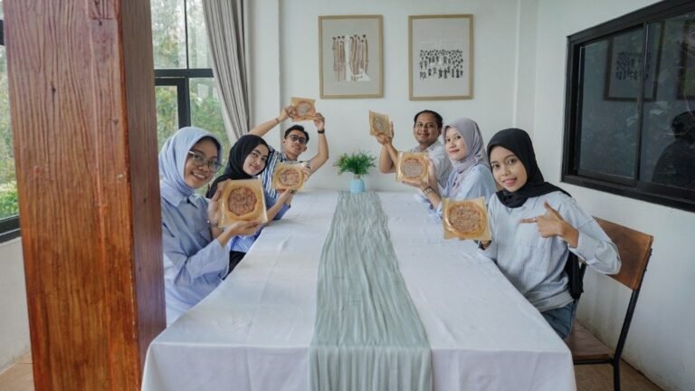 Experience Seru Buat Pizza di Borobudur Magelang
